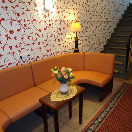 Hotel Minerva Garni Дюссельдорф Экстерьер фото