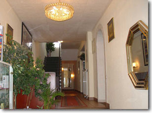 Hotel Minerva Garni Дюссельдорф Экстерьер фото