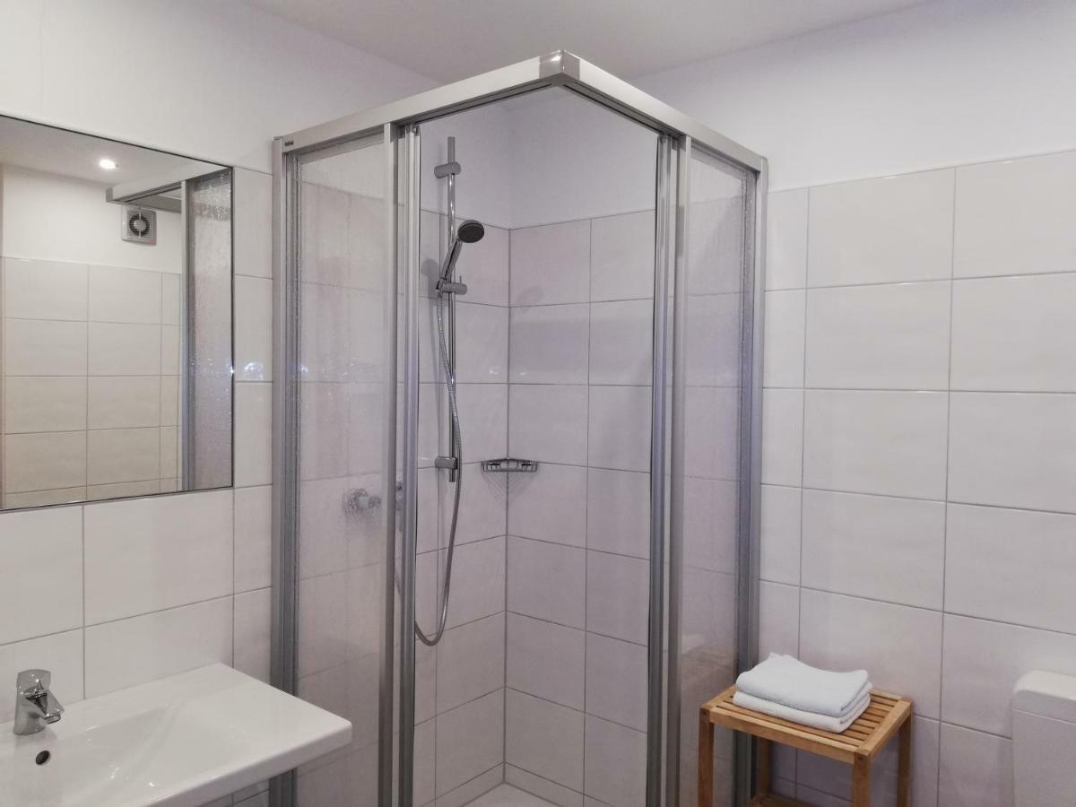 Hotel Minerva Garni Дюссельдорф Экстерьер фото