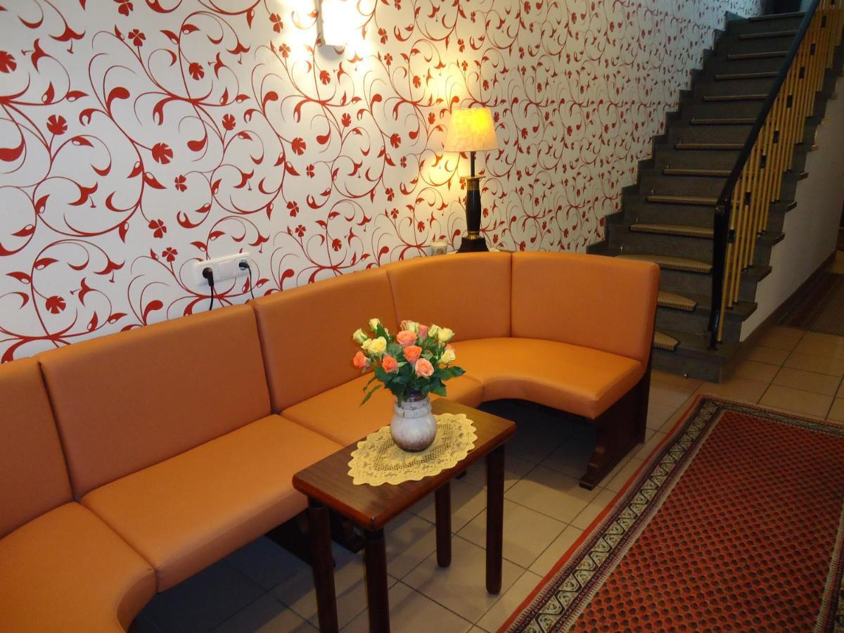 Hotel Minerva Garni Дюссельдорф Экстерьер фото